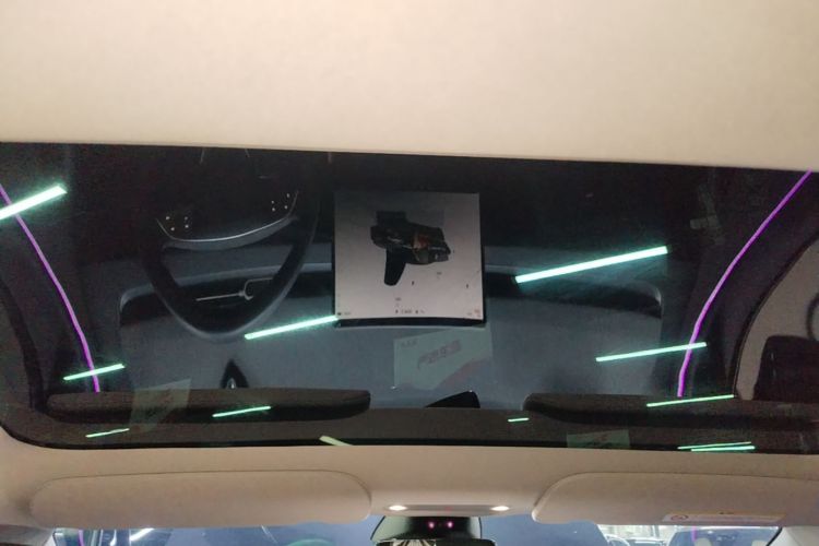 Tesla Model 3 2024 car image #18