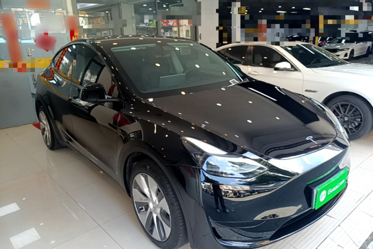 Tesla Model Y 2022 car image #4