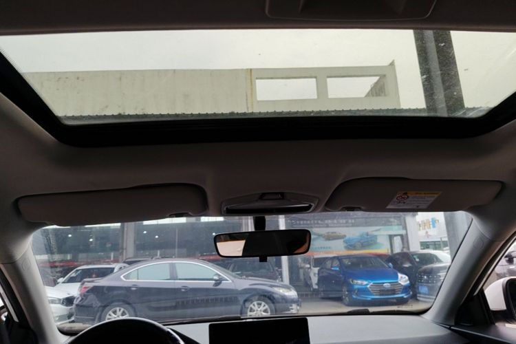 GEELY Emgrand 2022 car image #21