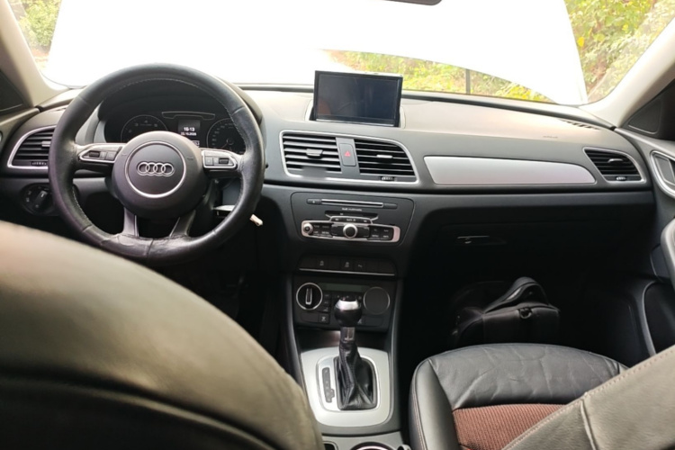 Audi Q3 2018 #10 Audi Q3 2018 car image #10
