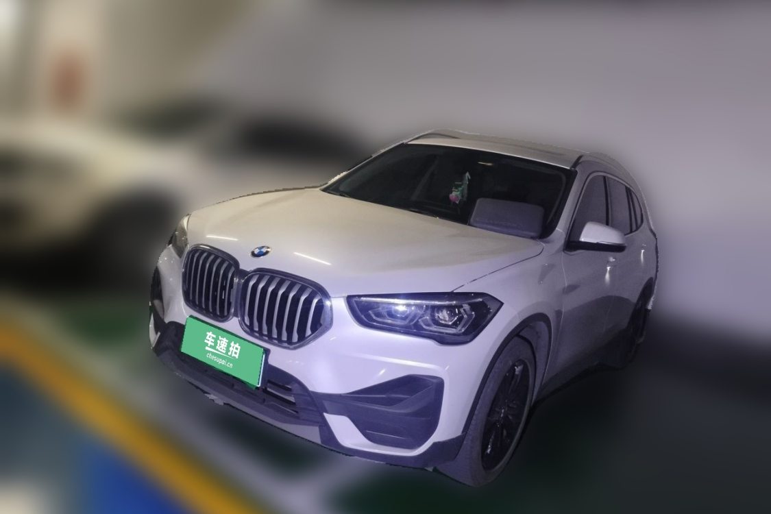 BMW X1 2020 BMW X1 2020 car image
