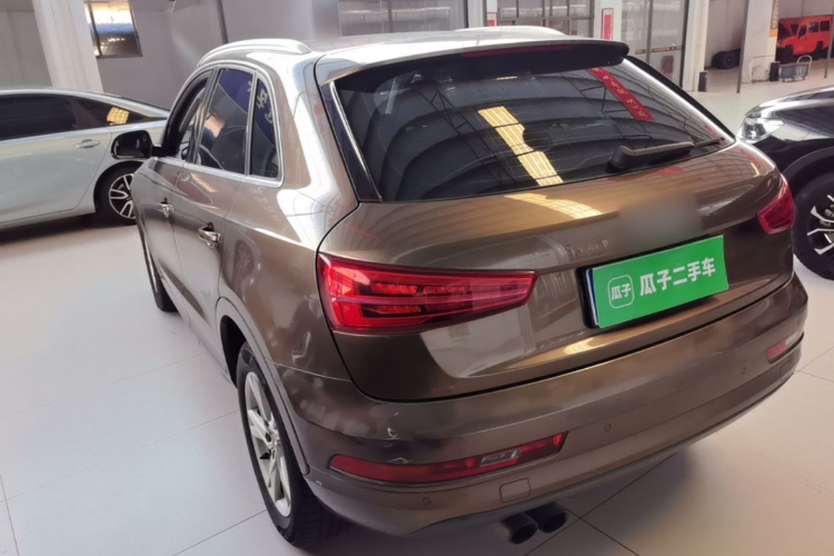 Audi Q3 2016 car image #5