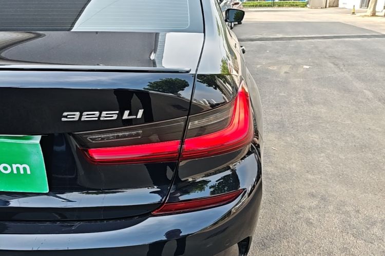 BMW 3 Series 2022 #8 BMW 3 Series 2022 car image #8