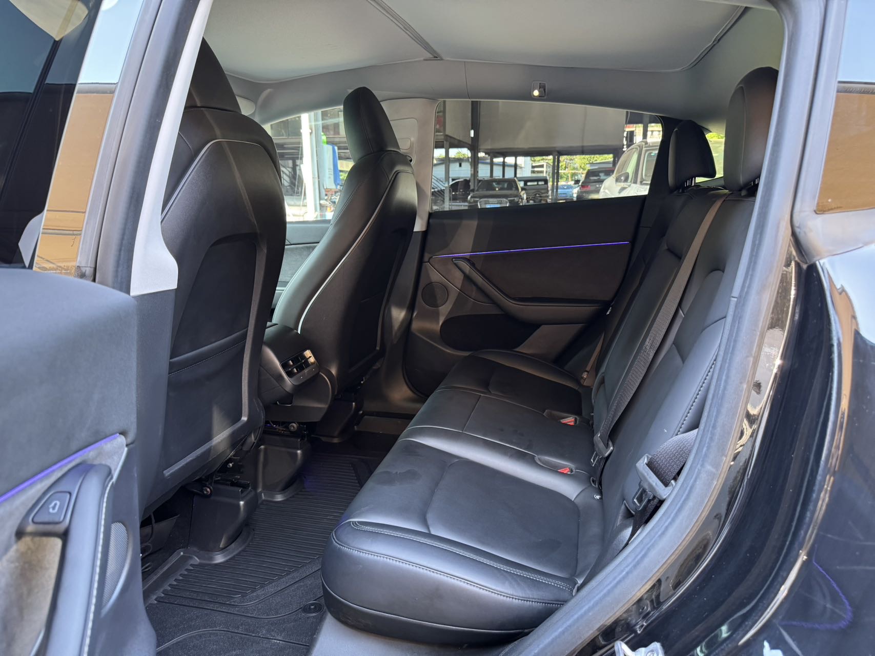 Tesla Model Y 2022 #6 Tesla Model Y 2022 car image #6