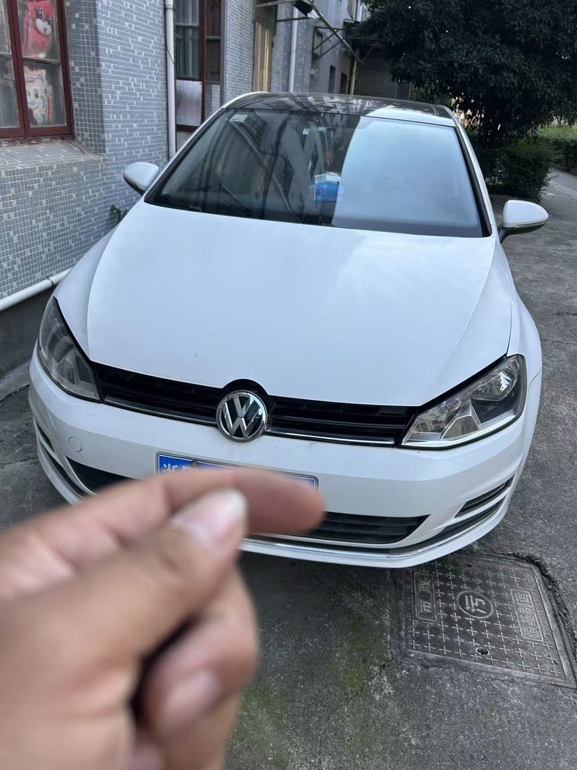 Volkswagen Golf 2015 Volkswagen Golf 2015 car image