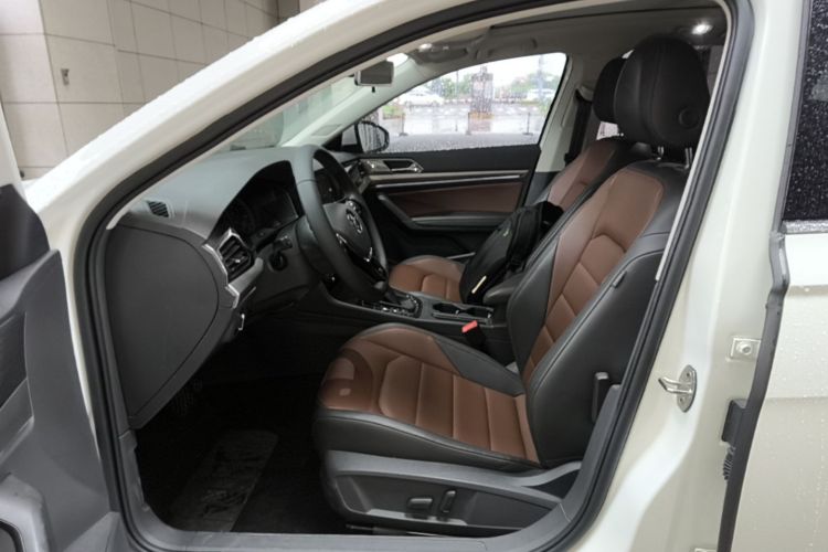 Volkswagen Lavida 2019 car image #15