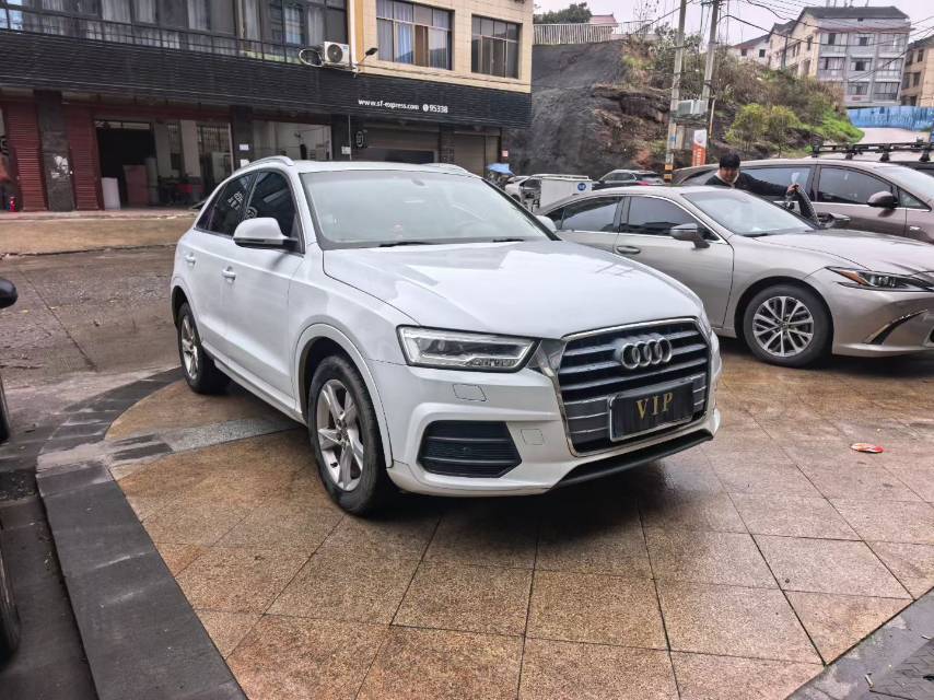 Audi Q3 2019 car image 
