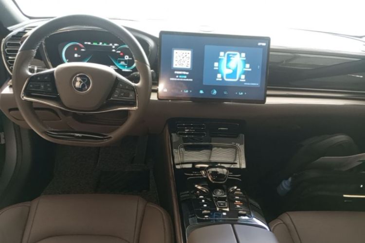 BYD Han 2021 car image #10