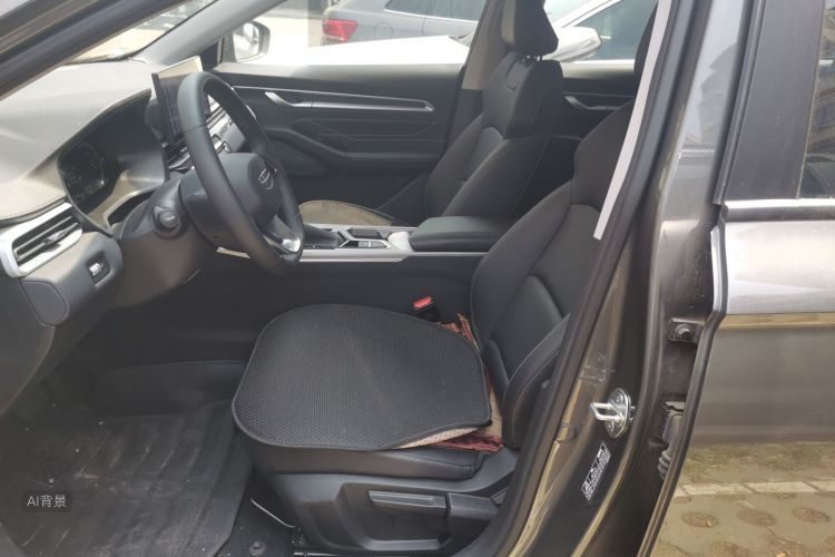 GEELY Emgrand 2025 car image #17