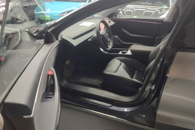 Tesla Model 3 2024 #16 Tesla Model 3 2024 car image #16