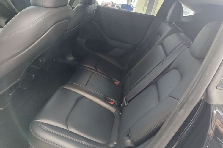 Tesla Model Y 2023 #17 Tesla Model Y 2023 car image #17