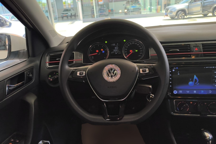 Volkswagen Santana 2021 car image #15