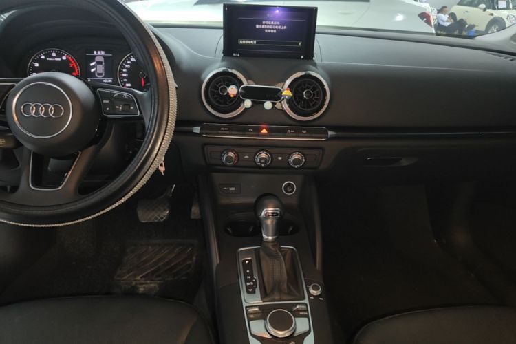 Audi A3 2020 car image #13