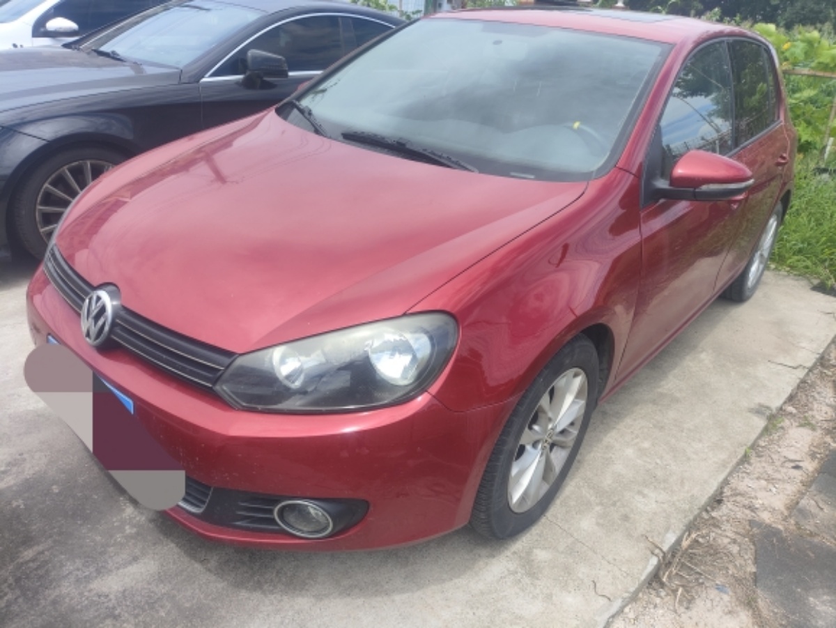 Volkswagen Golf 2013 car image 