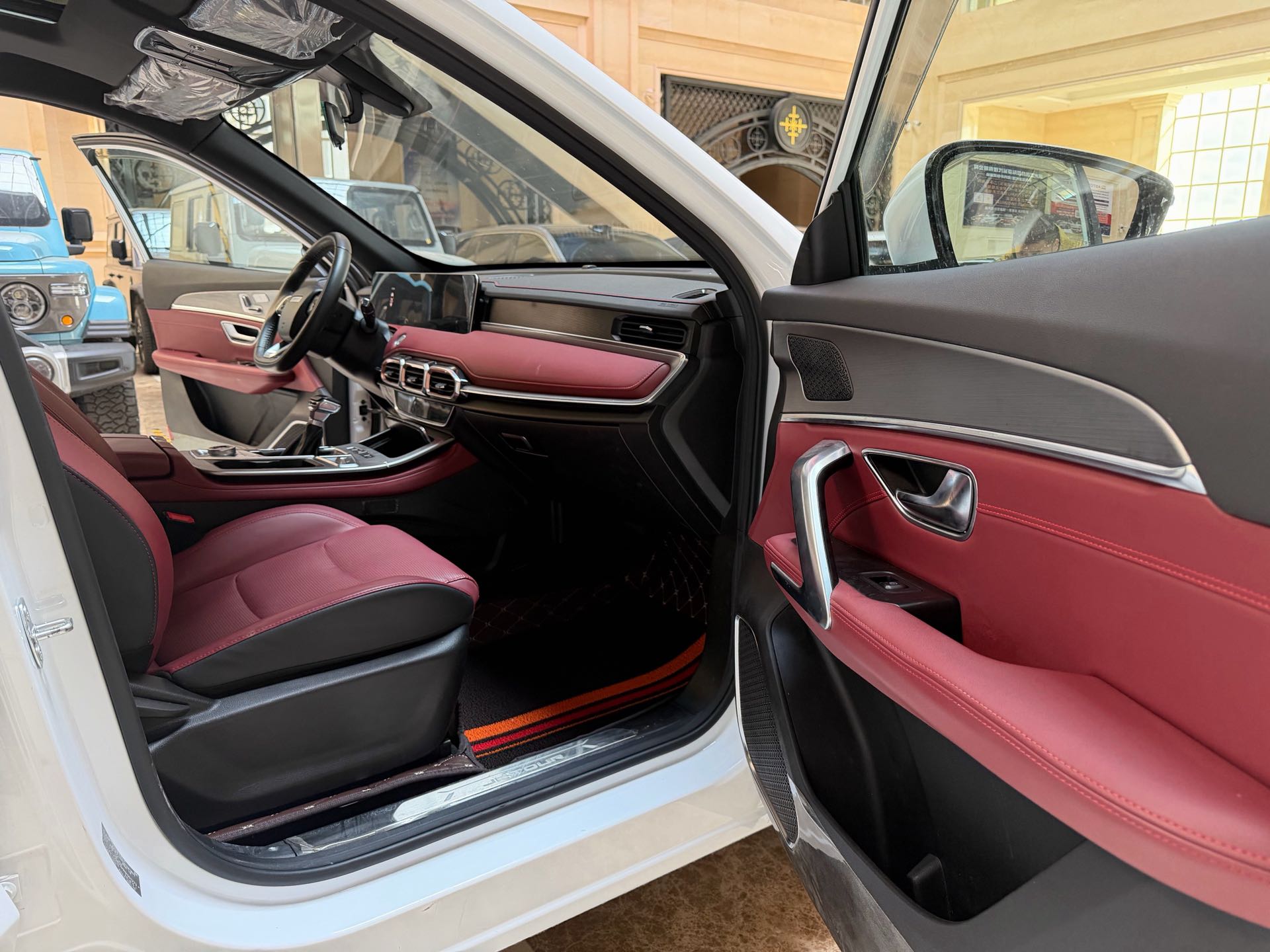 Jetour X70 PLUS 2022 car image #8