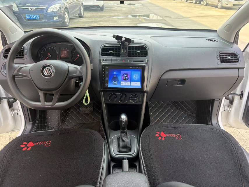 Volkswagen Polo 2019 car image #7