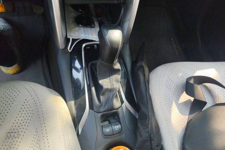 Toyota Corolla Cross 2024 صورة سيارة #16