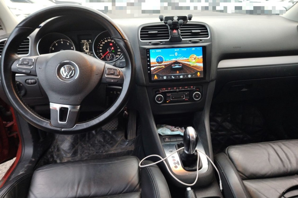 Volkswagen Golf 2011 car image #21