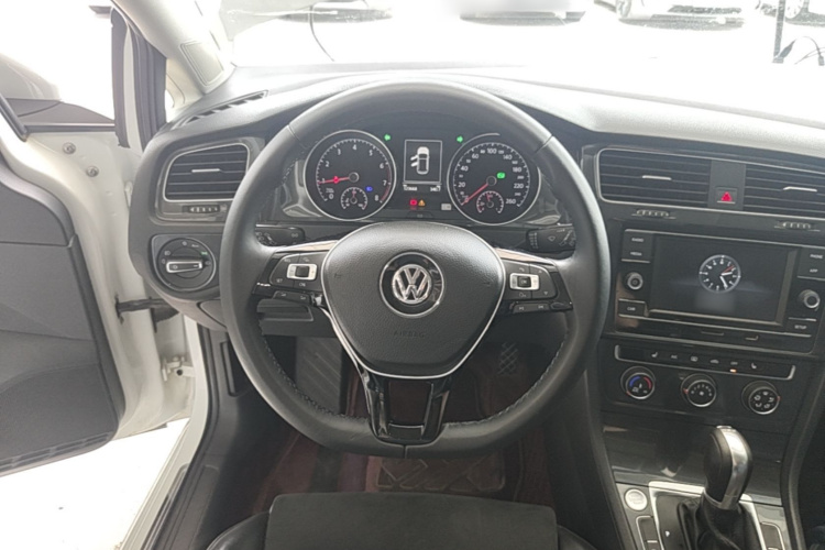 Volkswagen Golf 2018 #15 Volkswagen Golf 2018 car image #15