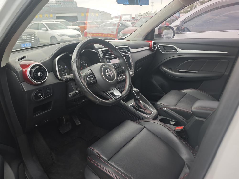 MG ZS 2017 #9 MG ZS 2017 car image #9