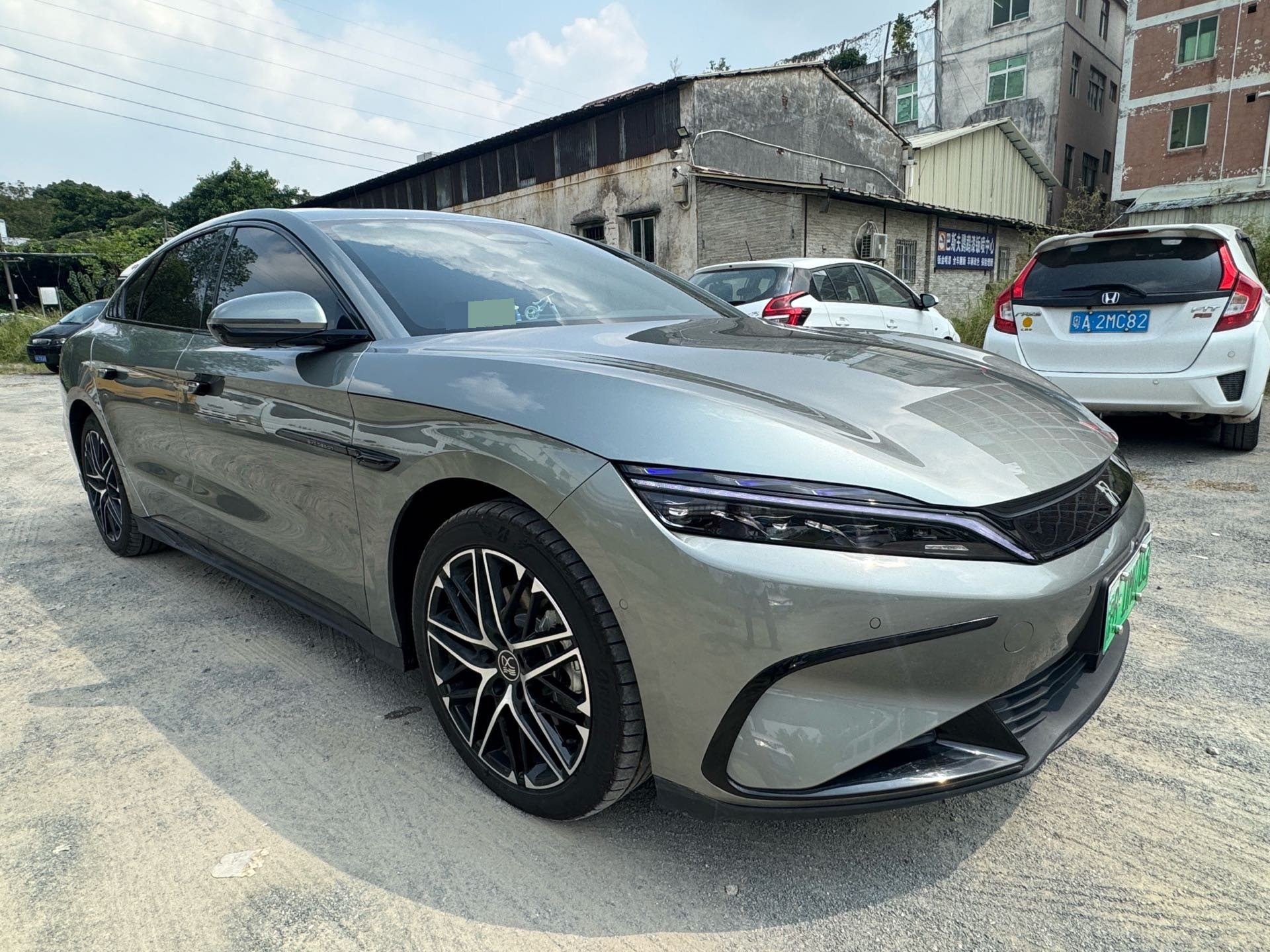 BYD Han 2025 изображение автомобиля #5