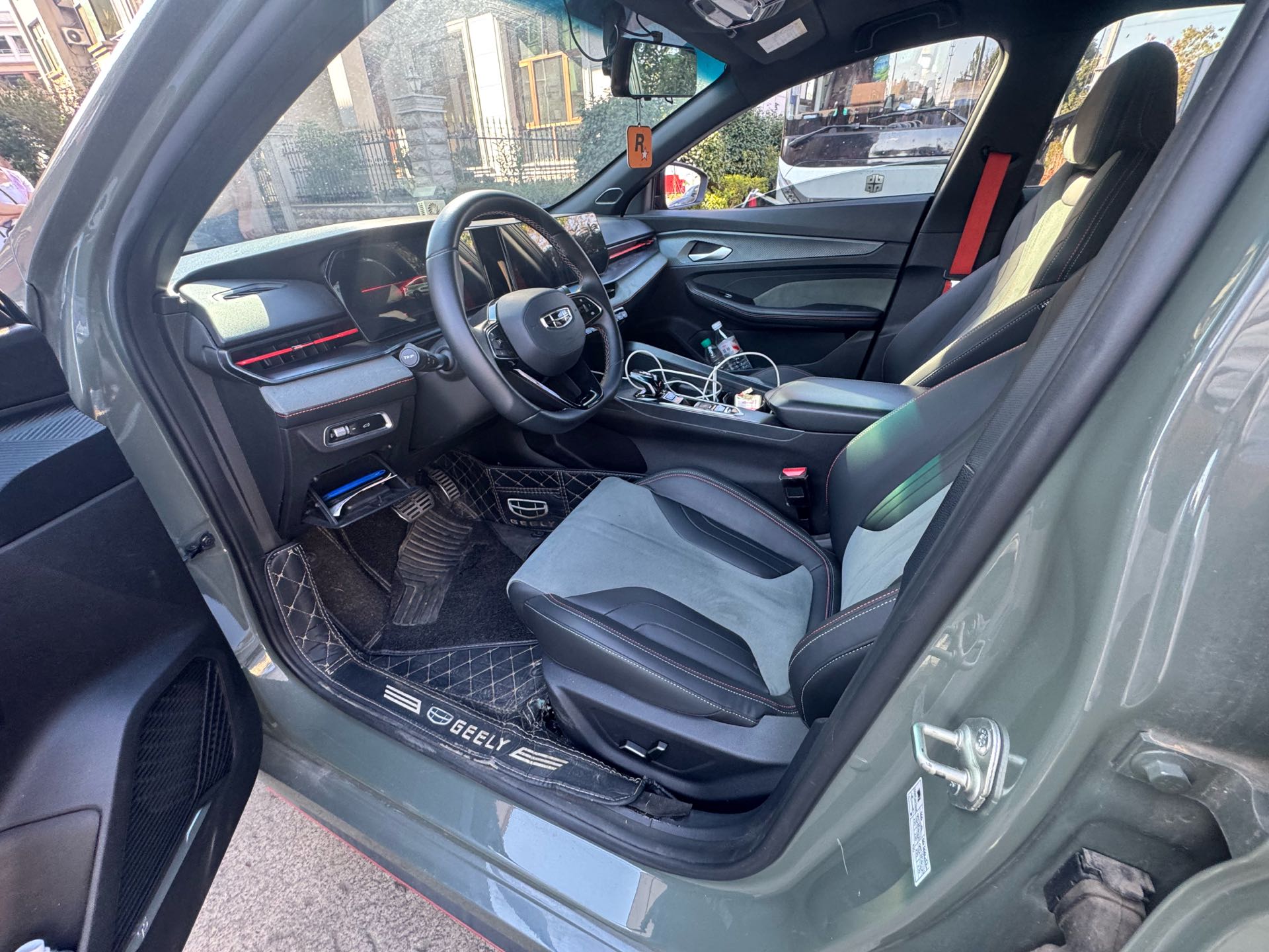 GEELY Binray 2023 #4 GEELY Binray 2023 imagen de coche #4