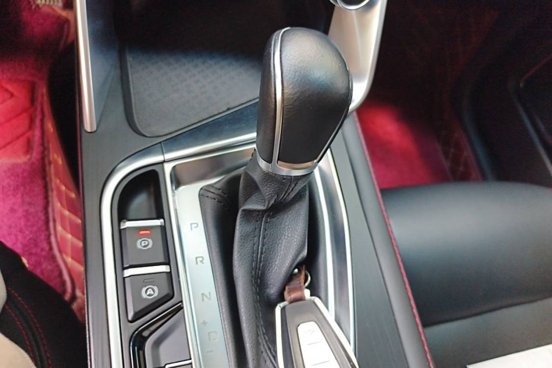 GEELY Binray 2019 car image #29