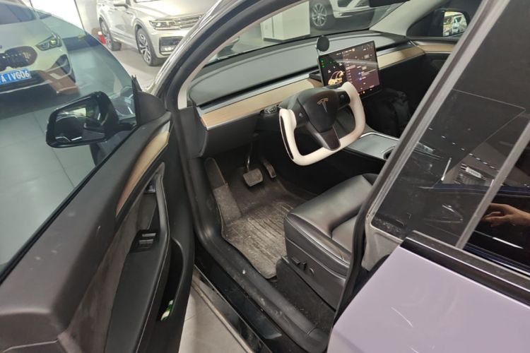 Tesla Model Y 2022 #12 Tesla Model Y 2022 car image #12