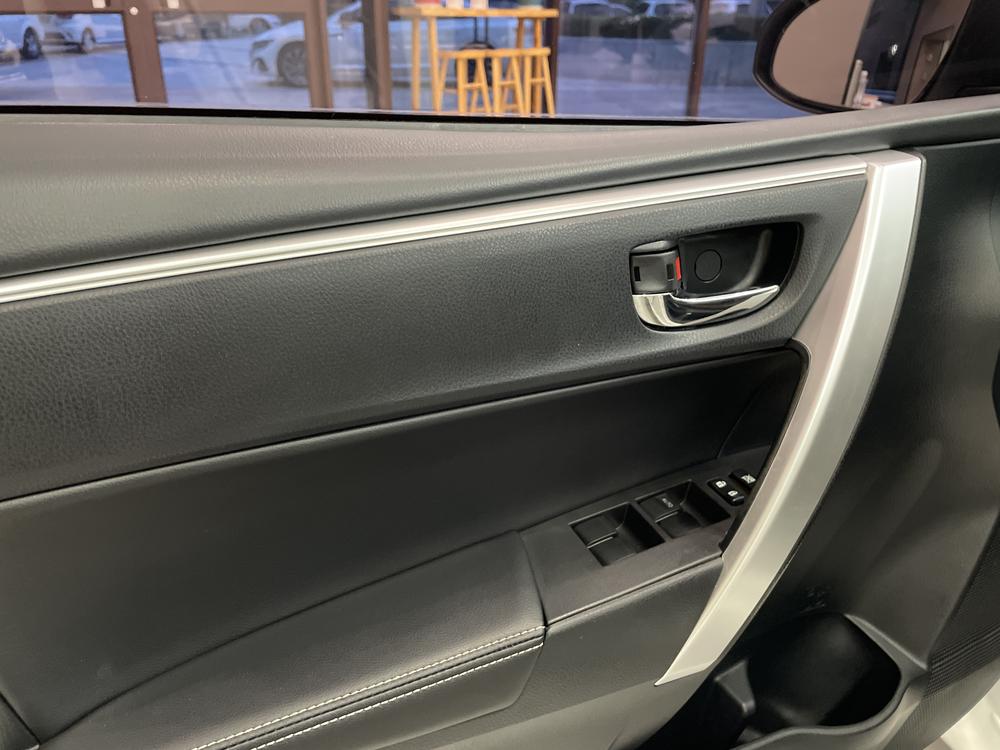 Toyota Corolla 2018 car image #23