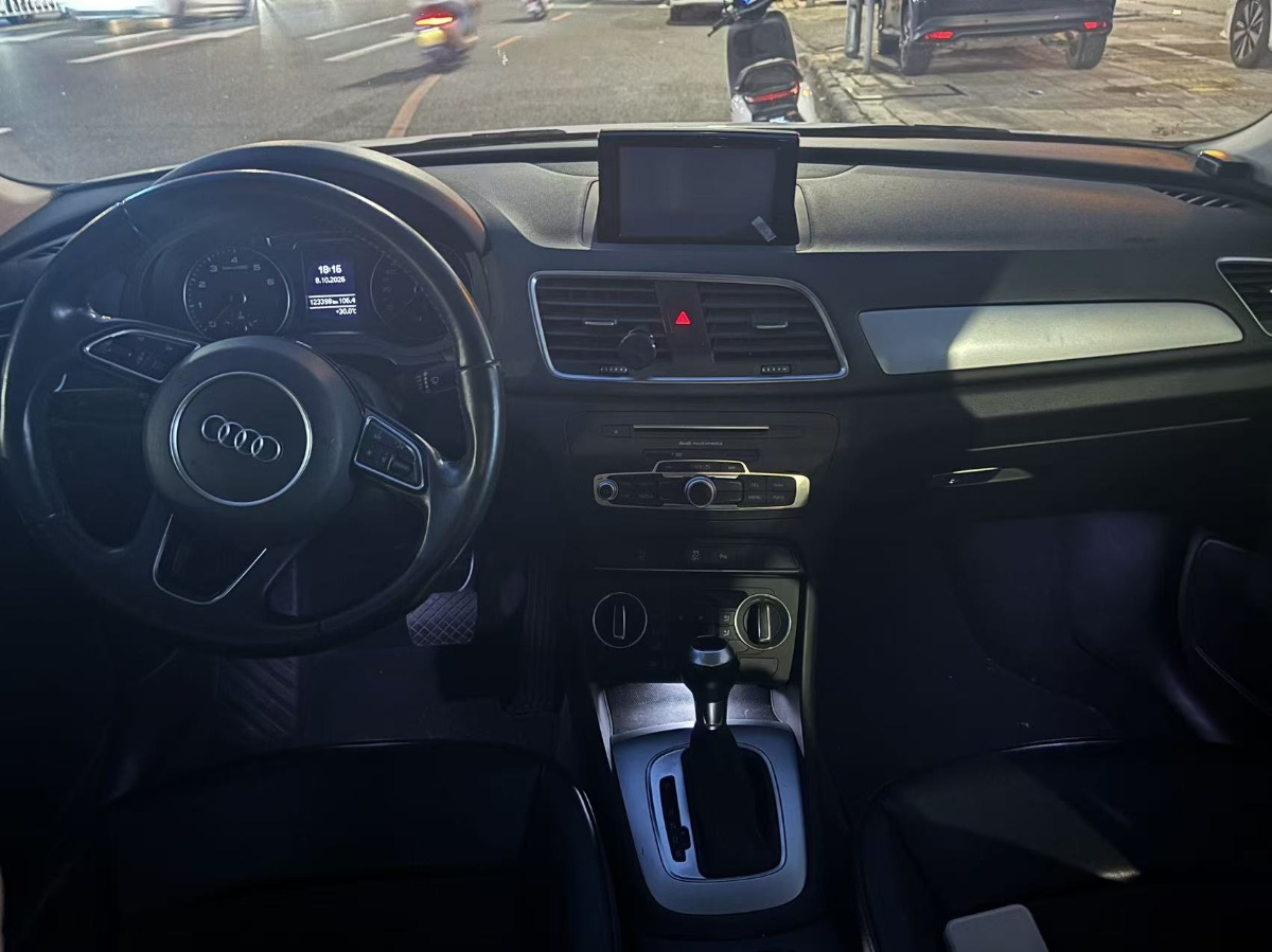 Audi Q3 2017 #5 Audi Q3 2017 car image #5