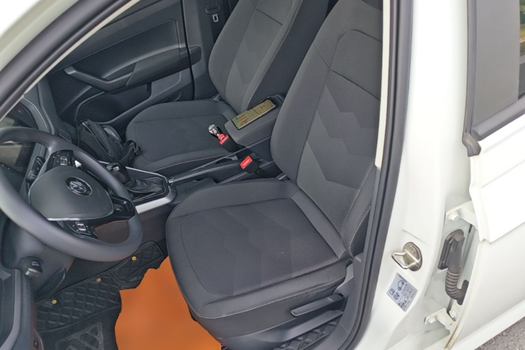 Volkswagen Polo 2021 car image #15
