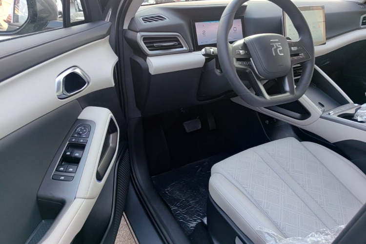 BYD YuanUP 2025 #16 BYD YuanUP 2025 imagen de coche #16