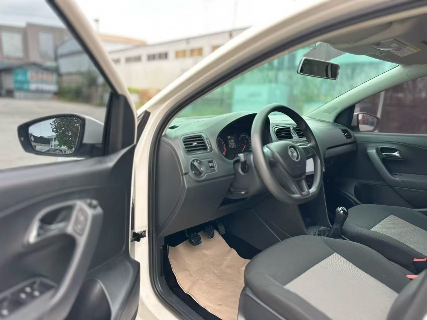 Volkswagen Polo 2017 #4 Volkswagen Polo 2017 car image #4