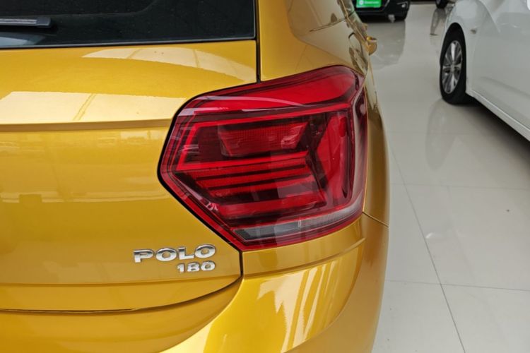 Volkswagen Polo 2020 car image #8