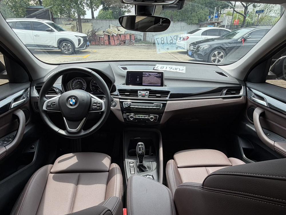 BMW X1 2020 car image #11