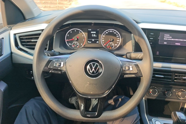 Volkswagen Polo 2022 изображение автомобиля #15