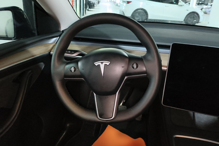 Tesla Model Y 2022 #11 Tesla Model Y 2022 car image #11