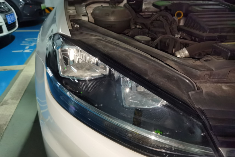 Volkswagen Golf 2019 #8 Volkswagen Golf 2019 car image #8