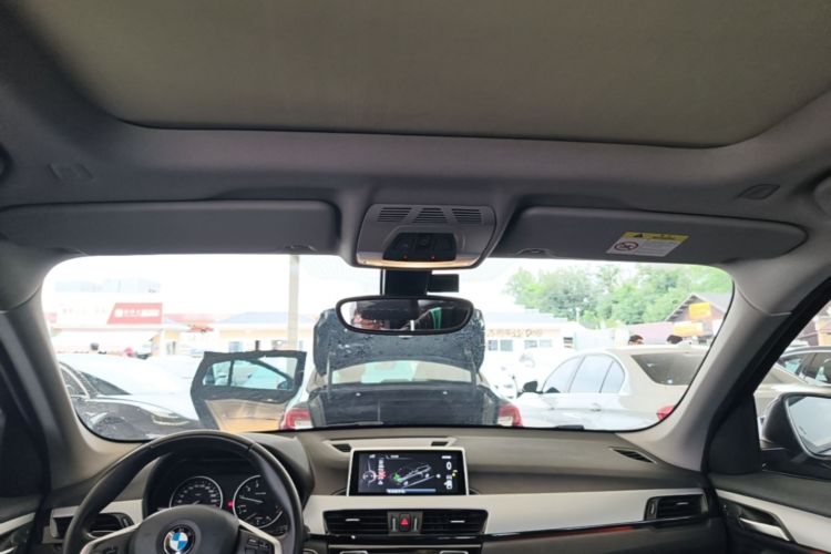 BMW X1 2017 #20 BMW X1 2017 car image #20