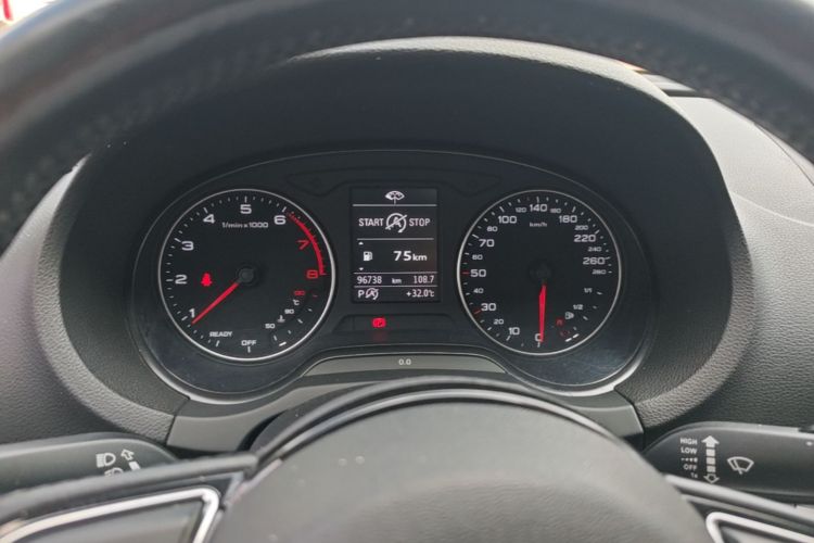 Audi A3 2016 car image #12