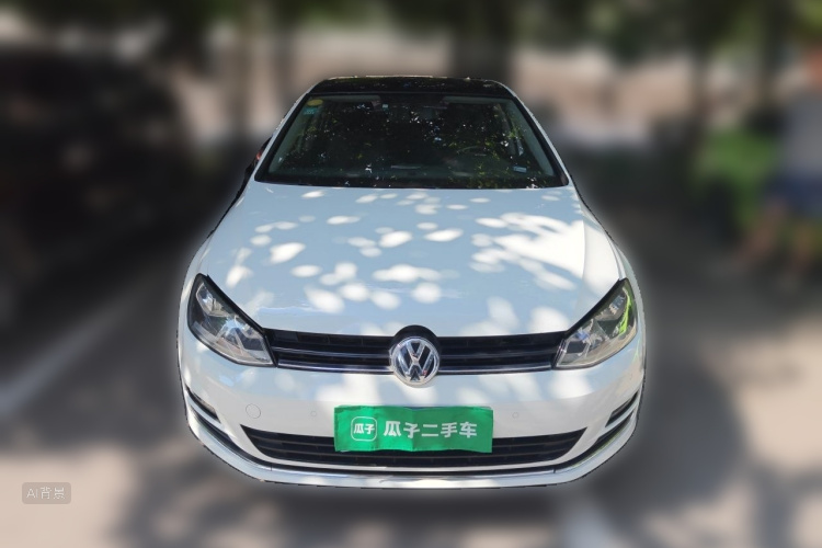 Volkswagen Golf 2017 car image #3