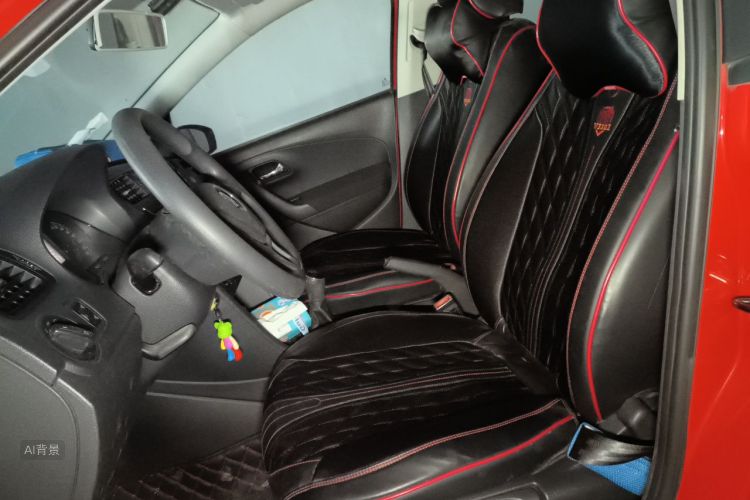 Volkswagen Polo 2014 car image #17
