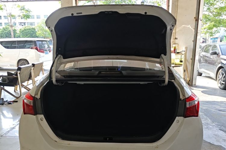 Toyota Corolla 2017 car image #19
