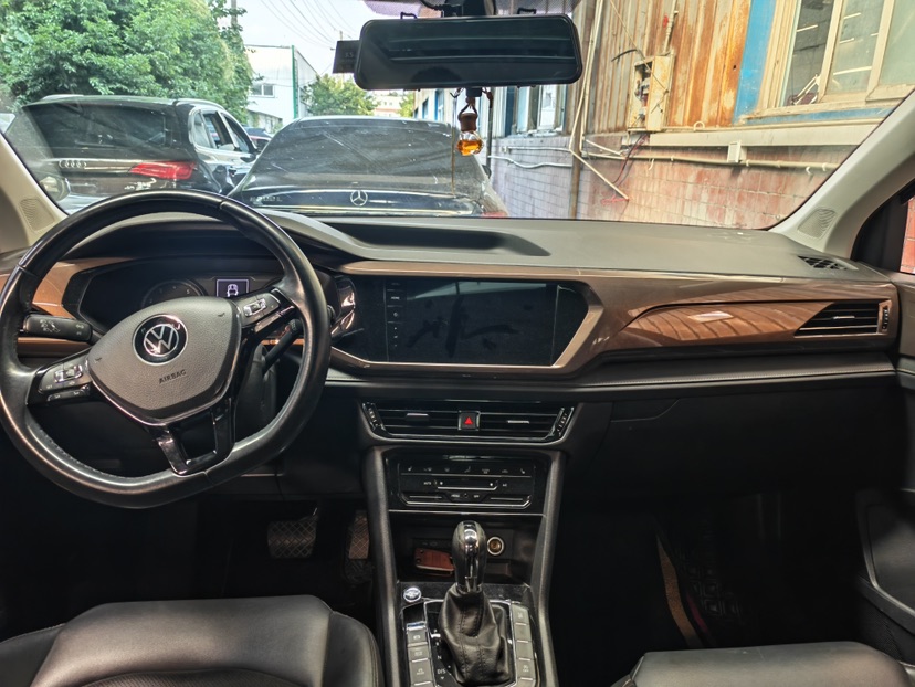 Volkswagen Tharu 2021 imagem de carro #4