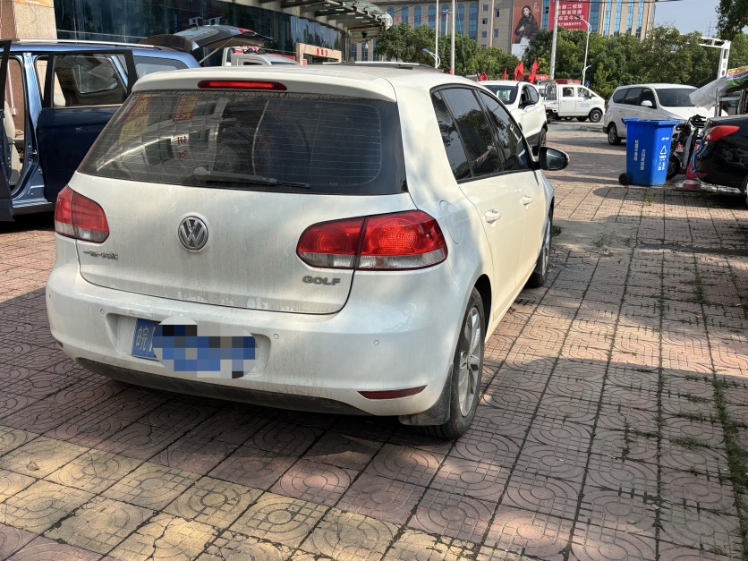Volkswagen Golf 2013 car image #6