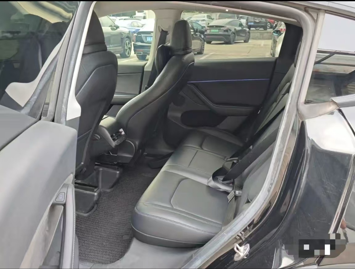 Tesla Model Y 2022 #4 Tesla Model Y 2022 car image #4