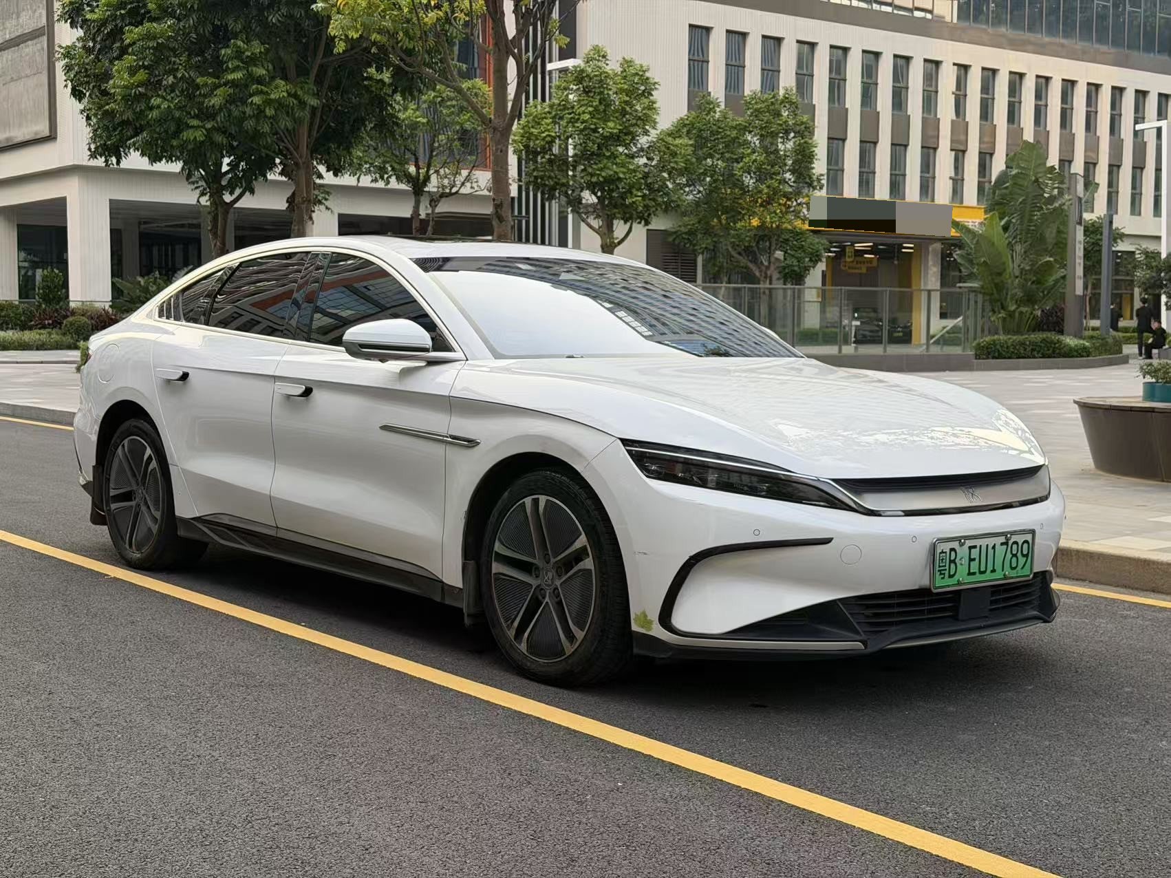 BYD Han 2024 car image #3
