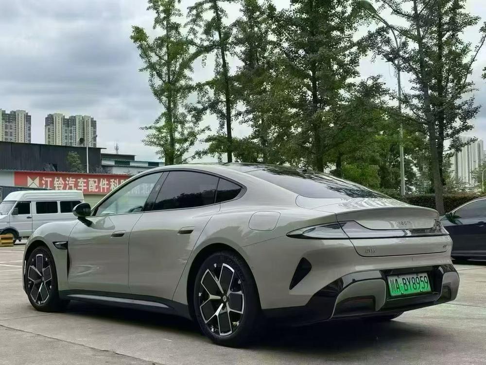 MI SU7 2024 car image #4