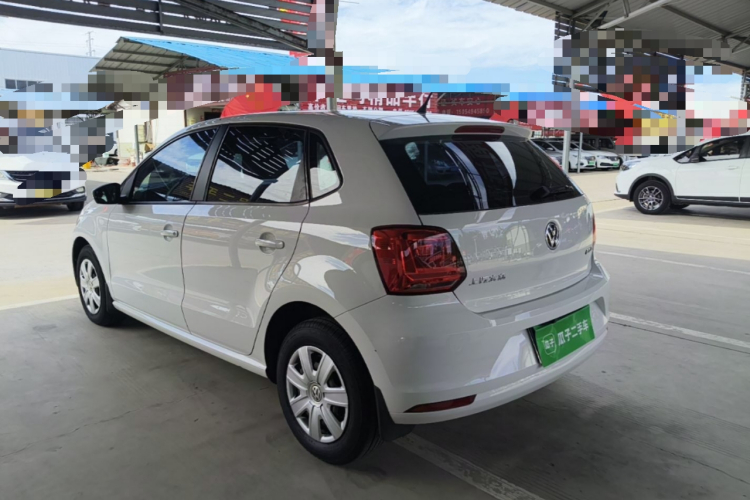 Volkswagen Polo 2017 car image #5