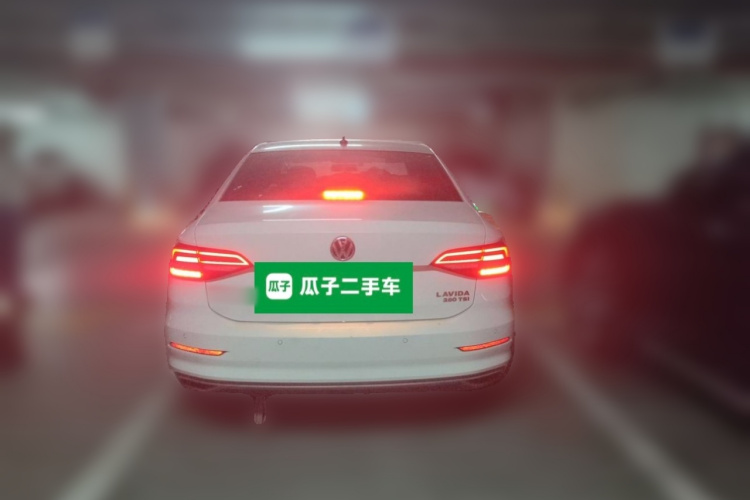 Volkswagen Lavida 2019 car image #4